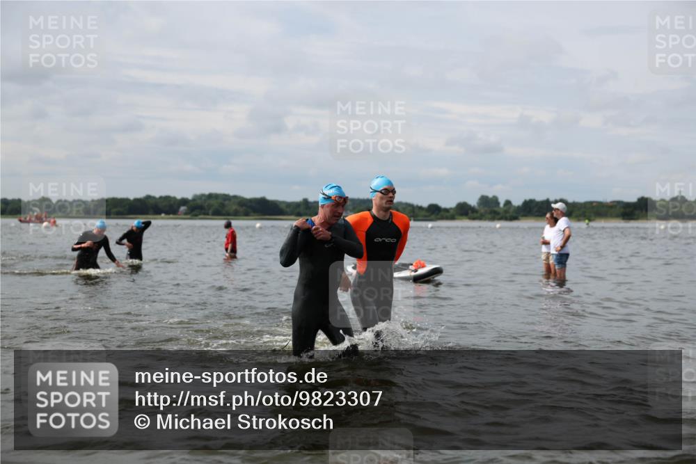 21.06.2026 - Viking Triathlon Michael Strokosch http://msf.ph/oto/9823307 21.06.2026 10:39:32 Schwimmen 229, 349, 400, 442, 485, 508, 519, 634 meine-sportfotos.de