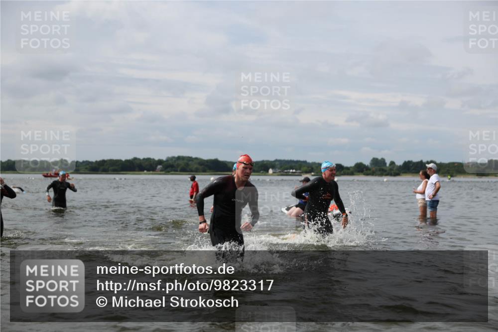 21.06.2026 - Viking Triathlon Michael Strokosch http://msf.ph/oto/9823317 21.06.2026 10:39:39 Schwimmen 125, 233, 349, 400, 442, 485, 493, 519, 634 meine-sportfotos.de