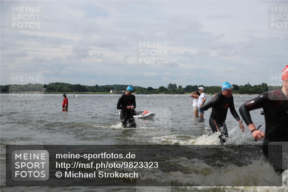 21.06.2026 - Viking Triathlon Michael Strokosch http://msf.ph/oto/9823323 21.06.2026 10:39:40 Schwimmen 125, 167, 233, 349, 400, 442, 485, 493, 519, 634 meine-sportfotos.de