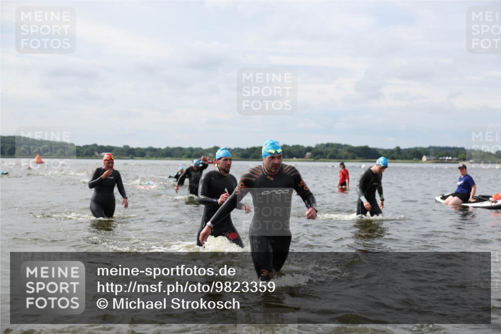 21.06.2026 - Viking Triathlon Michael Strokosch http://msf.ph/oto/9823359 21.06.2026 10:39:56 Schwimmen 125, 167, 211, 233, 256, 333, 411, 460, 484, 493, 647 meine-sportfotos.de