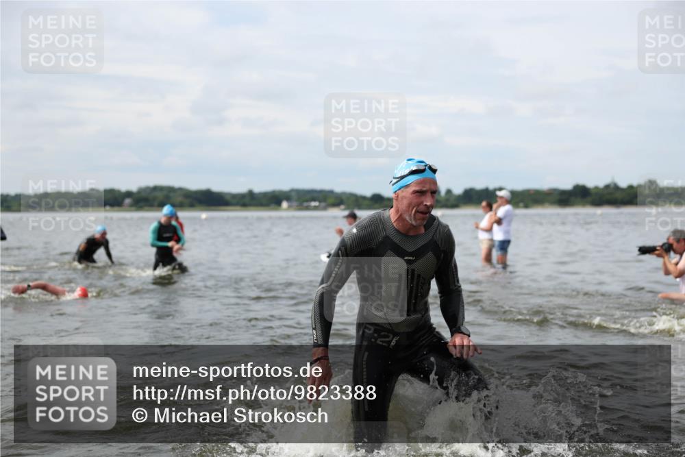 21.06.2026 - Viking Triathlon Michael Strokosch http://msf.ph/oto/9823388 21.06.2026 10:40:07 Schwimmen 34, 58, 150, 211, 256, 333, 398, 411, 425, 460, 484, 496, 647, 649 meine-sportfotos.de
