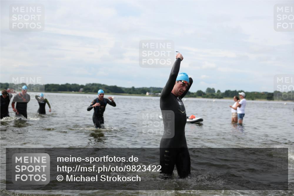 21.06.2026 - Viking Triathlon Michael Strokosch http://msf.ph/oto/9823422 21.06.2026 10:40:24 Schwimmen 34, 150, 195, 227, 301, 312, 330, 355, 387, 398, 425, 456, 461, 496, 616 meine-sportfotos.de