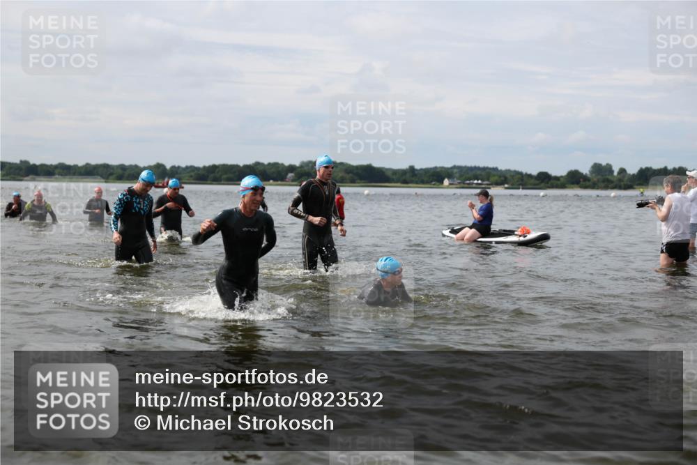21.06.2026 - Viking Triathlon Michael Strokosch http://msf.ph/oto/9823532 21.06.2026 10:41:19 Schwimmen 95, 96, 143, 165, 179, 262, 327, 356, 429, 578, 608 meine-sportfotos.de