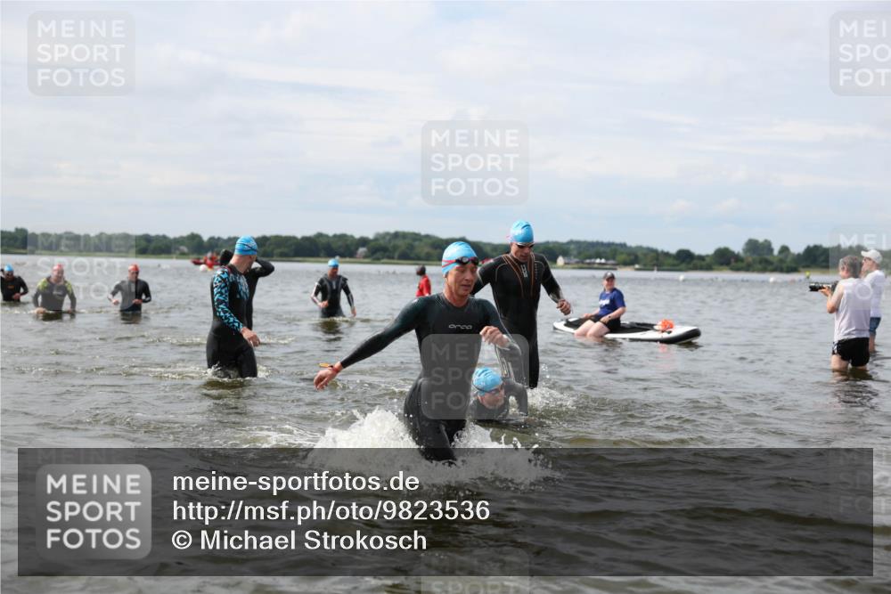 21.06.2026 - Viking Triathlon Michael Strokosch http://msf.ph/oto/9823536 21.06.2026 10:41:20 Schwimmen 95, 96, 143, 165, 179, 262, 327, 356, 429, 578, 608, 655 meine-sportfotos.de