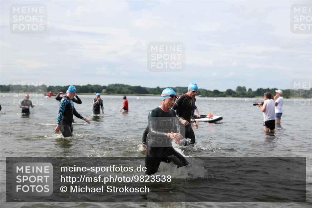 21.06.2026 - Viking Triathlon Michael Strokosch http://msf.ph/oto/9823538 21.06.2026 10:41:21 Schwimmen 96, 143, 165, 179, 262, 327, 429, 578, 608, 655 meine-sportfotos.de
