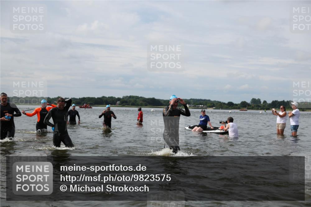 21.06.2026 - Viking Triathlon Michael Strokosch http://msf.ph/oto/9823575 21.06.2026 10:41:38 Schwimmen 63, 83, 143, 162, 339, 452, 522, 552, 608, 655 meine-sportfotos.de