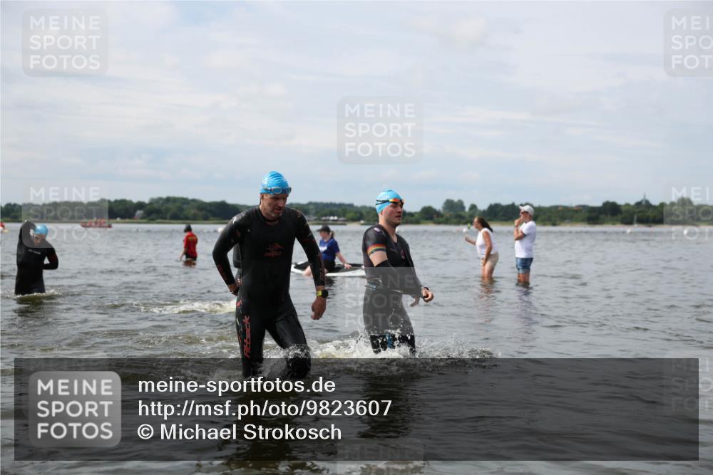 21.06.2026 - Viking Triathlon Michael Strokosch http://msf.ph/oto/9823607 21.06.2026 10:41:58 Schwimmen 44, 63, 86, 94, 134, 188, 193, 266, 279, 399, 438, 492, 516, 552 meine-sportfotos.de