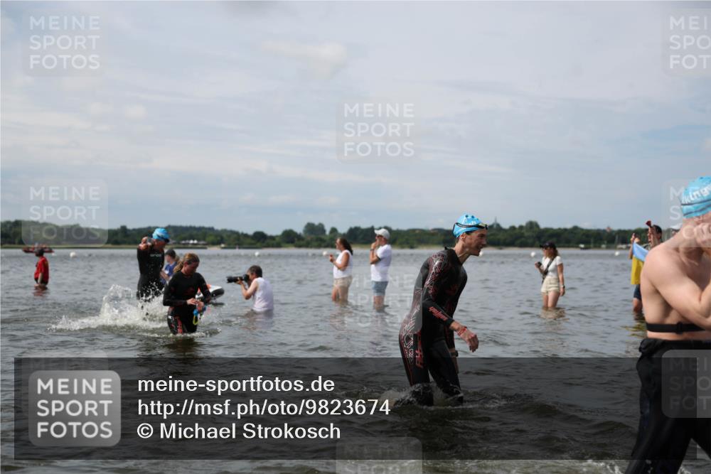 21.06.2026 - Viking Triathlon Michael Strokosch http://msf.ph/oto/9823674 21.06.2026 10:42:23 Schwimmen 41, 45, 72, 279, 296, 348, 384, 393, 436, 516 meine-sportfotos.de