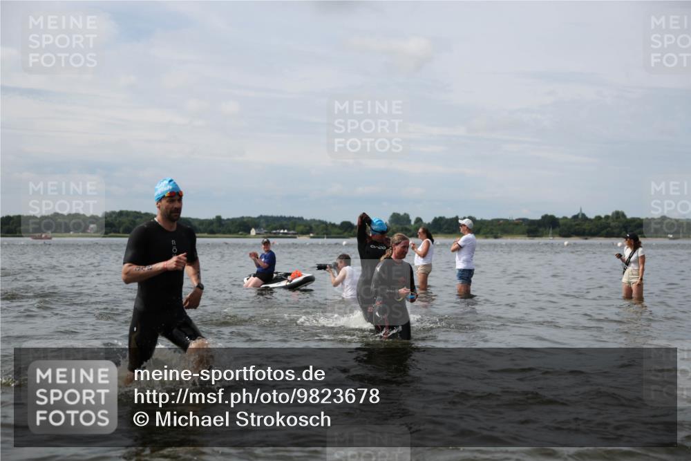 21.06.2026 - Viking Triathlon Michael Strokosch http://msf.ph/oto/9823678 21.06.2026 10:42:26 Schwimmen 41, 45, 72, 166, 175, 296, 348, 384, 393, 436 meine-sportfotos.de