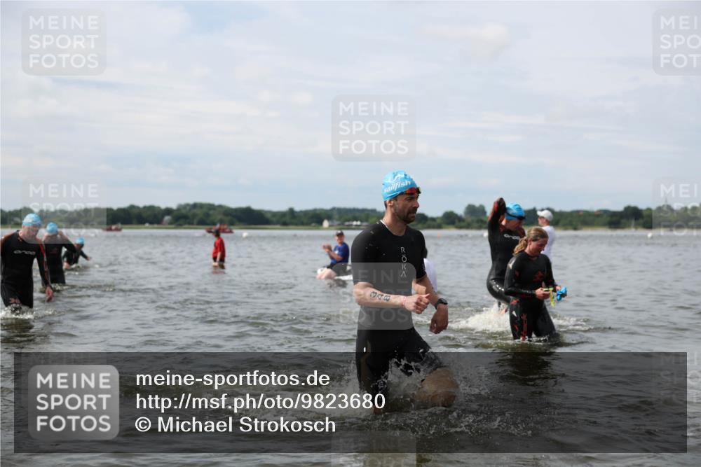 21.06.2026 - Viking Triathlon Michael Strokosch http://msf.ph/oto/9823680 21.06.2026 10:42:26 Schwimmen 41, 45, 72, 166, 175, 296, 348, 384, 393, 436 meine-sportfotos.de