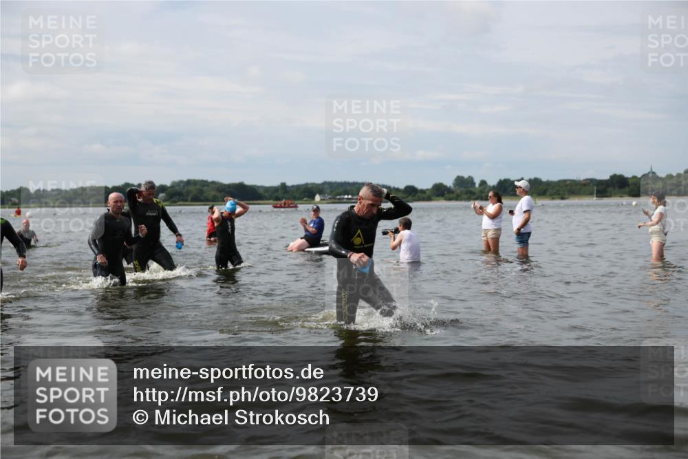 21.06.2026 - Viking Triathlon Michael Strokosch http://msf.ph/oto/9823739 21.06.2026 10:43:03 Schwimmen 69, 88, 153, 225, 251, 259, 286, 473, 482, 489, 505, 511, 533, 619, 645 meine-sportfotos.de