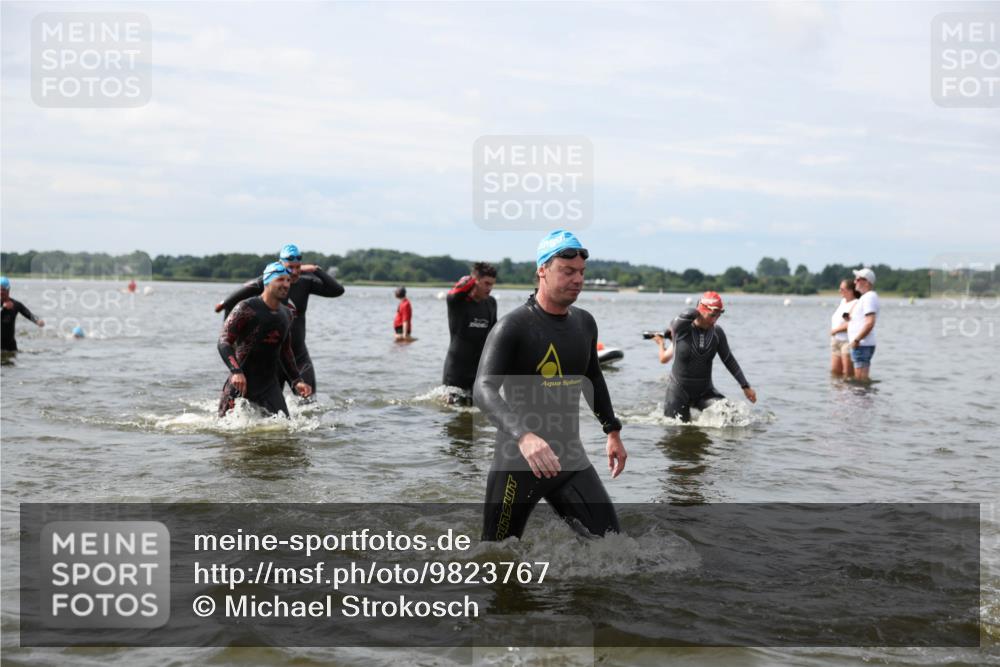 21.06.2026 - Viking Triathlon Michael Strokosch http://msf.ph/oto/9823767 21.06.2026 10:43:15 Schwimmen 69, 93, 251, 259, 287, 459, 473, 482, 489, 505, 511, 521, 528, 533, 618, 619, 645 meine-sportfotos.de