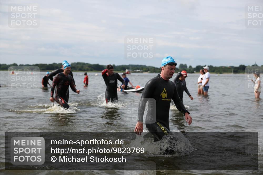 21.06.2026 - Viking Triathlon Michael Strokosch http://msf.ph/oto/9823769 21.06.2026 10:43:15 Schwimmen 69, 93, 251, 259, 287, 459, 473, 482, 489, 505, 511, 521, 528, 533, 618, 619, 645 meine-sportfotos.de