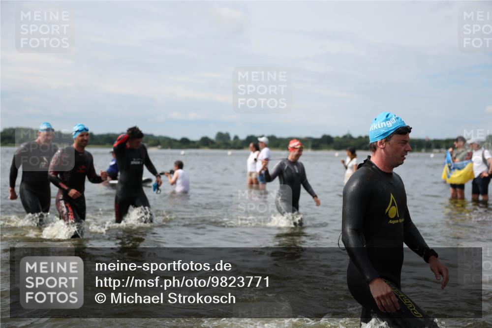 21.06.2026 - Viking Triathlon Michael Strokosch http://msf.ph/oto/9823771 21.06.2026 10:43:16 Schwimmen 69, 93, 251, 259, 287, 459, 470, 473, 482, 489, 505, 511, 521, 528, 533, 618, 619, 645 meine-sportfotos.de