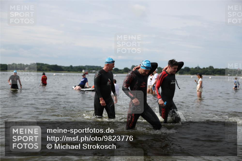 21.06.2026 - Viking Triathlon Michael Strokosch http://msf.ph/oto/9823776 21.06.2026 10:43:18 Schwimmen 69, 93, 251, 287, 351, 459, 470, 473, 482, 489, 505, 511, 521, 528, 533, 618, 619, 645 meine-sportfotos.de