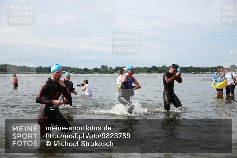 21.06.2026 - Viking Triathlon Michael Strokosch http://msf.ph/oto/9823789 21.06.2026 10:43:30 Schwimmen 93, 163, 230, 231, 234, 248, 287, 351, 459, 470, 521, 618, 663 meine-sportfotos.de
