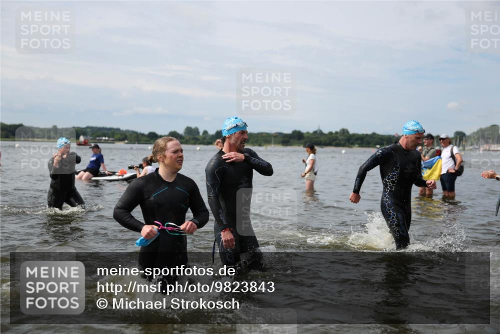 21.06.2026 - Viking Triathlon Michael Strokosch http://msf.ph/oto/9823843 21.06.2026 10:43:56 Schwimmen 22, 139, 208, 220, 247, 318, 444, 464, 550, 614, 617, 632, 641 meine-sportfotos.de