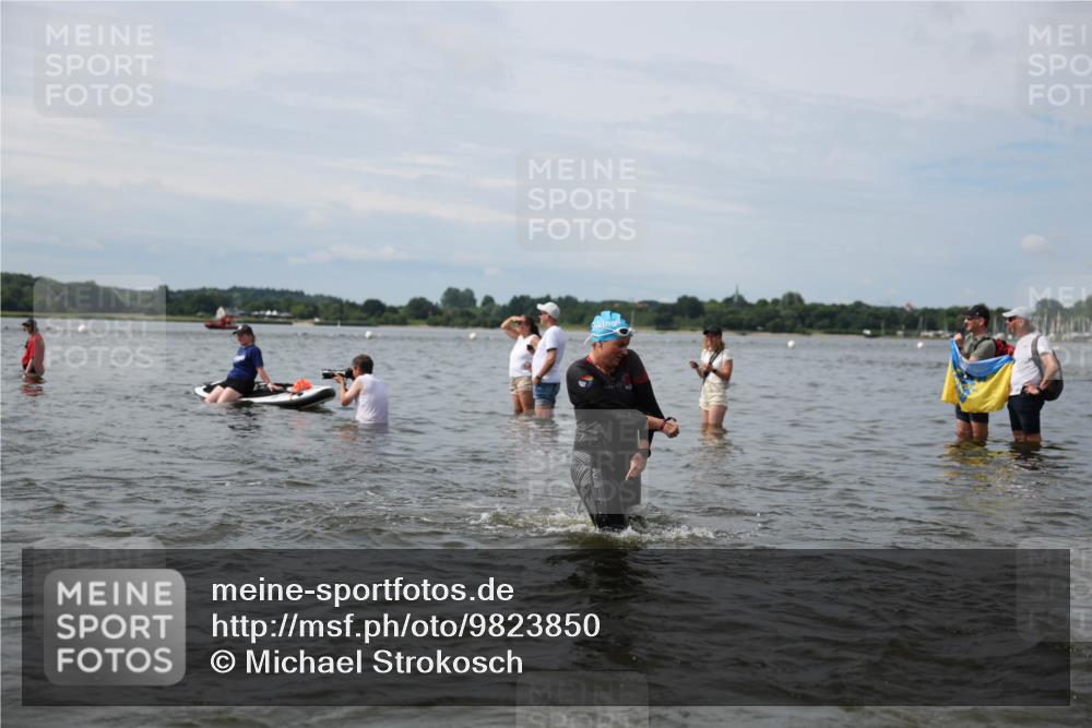 21.06.2026 - Viking Triathlon Michael Strokosch http://msf.ph/oto/9823850 21.06.2026 10:43:59 Schwimmen 22, 139, 208, 220, 247, 318, 444, 464, 550, 617, 632, 641 meine-sportfotos.de