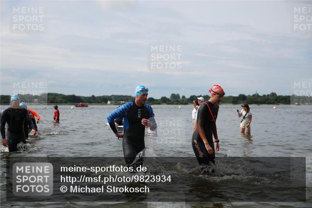 21.06.2026 - Viking Triathlon Michael Strokosch http://msf.ph/oto/9823934 21.06.2026 10:44:52 Schwimmen 33, 36, 151, 276, 308, 310, 329, 345, 350, 369, 377, 415, 445, 577, 658, 668 meine-sportfotos.de