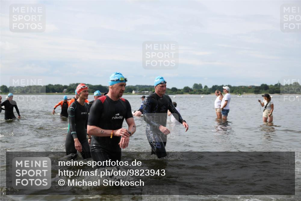 21.06.2026 - Viking Triathlon Michael Strokosch http://msf.ph/oto/9823943 21.06.2026 10:44:55 Schwimmen 33, 36, 151, 276, 308, 310, 326, 329, 345, 350, 366, 369, 377, 415, 445, 577, 658, 668 meine-sportfotos.de