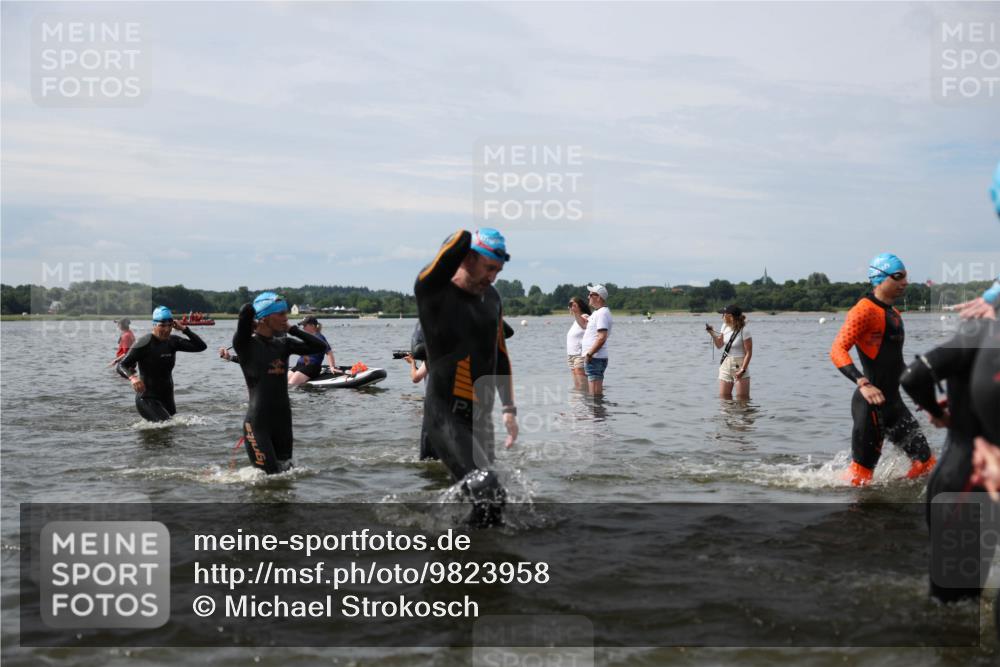 21.06.2026 - Viking Triathlon Michael Strokosch http://msf.ph/oto/9823958 21.06.2026 10:45:04 Schwimmen 33, 36, 48, 151, 258, 273, 308, 310, 326, 329, 345, 354, 366, 369, 415, 445, 577, 658, 668 meine-sportfotos.de