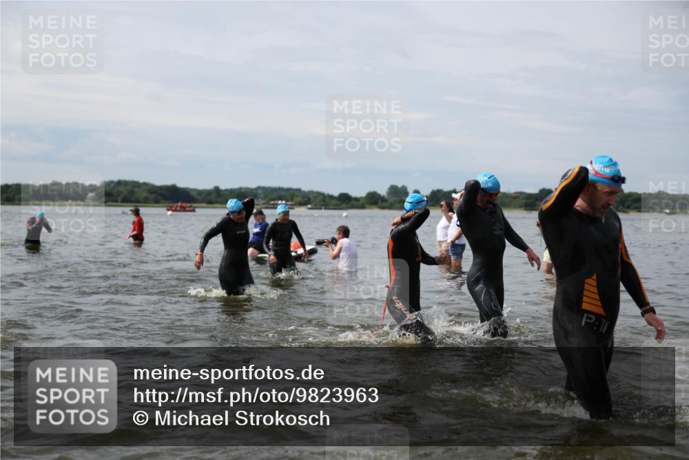 21.06.2026 - Viking Triathlon Michael Strokosch http://msf.ph/oto/9823963 21.06.2026 10:45:06 Schwimmen 36, 48, 105, 147, 151, 258, 273, 274, 302, 308, 310, 326, 329, 345, 354, 366, 369, 415, 445, 577, 635, 668 meine-sportfotos.de