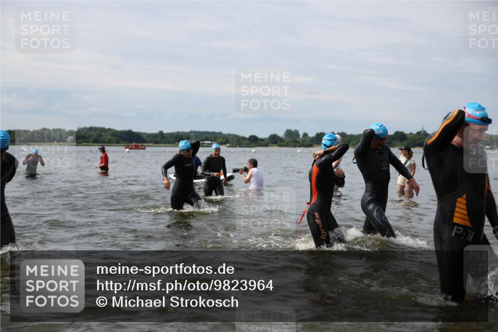 21.06.2026 - Viking Triathlon Michael Strokosch http://msf.ph/oto/9823964 21.06.2026 10:45:06 Schwimmen 36, 48, 105, 147, 151, 258, 273, 274, 302, 308, 310, 326, 329, 345, 354, 366, 369, 415, 445, 577, 635, 668 meine-sportfotos.de