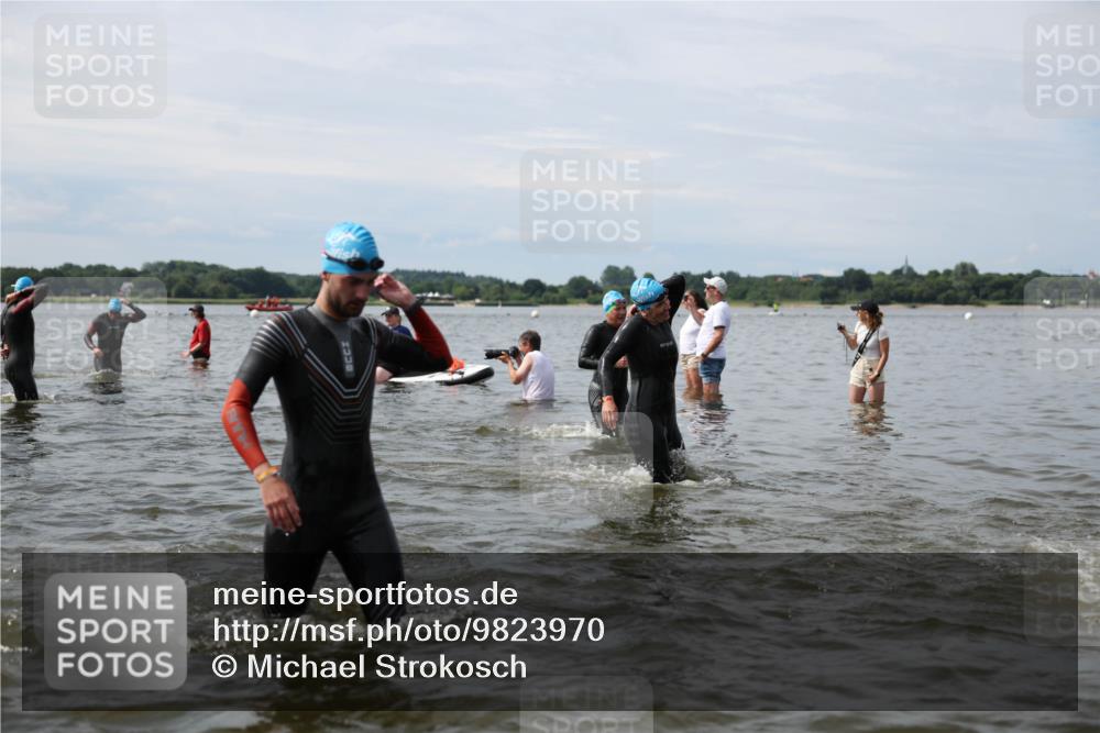 21.06.2026 - Viking Triathlon Michael Strokosch http://msf.ph/oto/9823970 21.06.2026 10:45:08 Schwimmen 36, 48, 105, 147, 151, 258, 273, 274, 302, 308, 310, 326, 345, 354, 366, 369, 415, 445, 577, 635, 668 meine-sportfotos.de