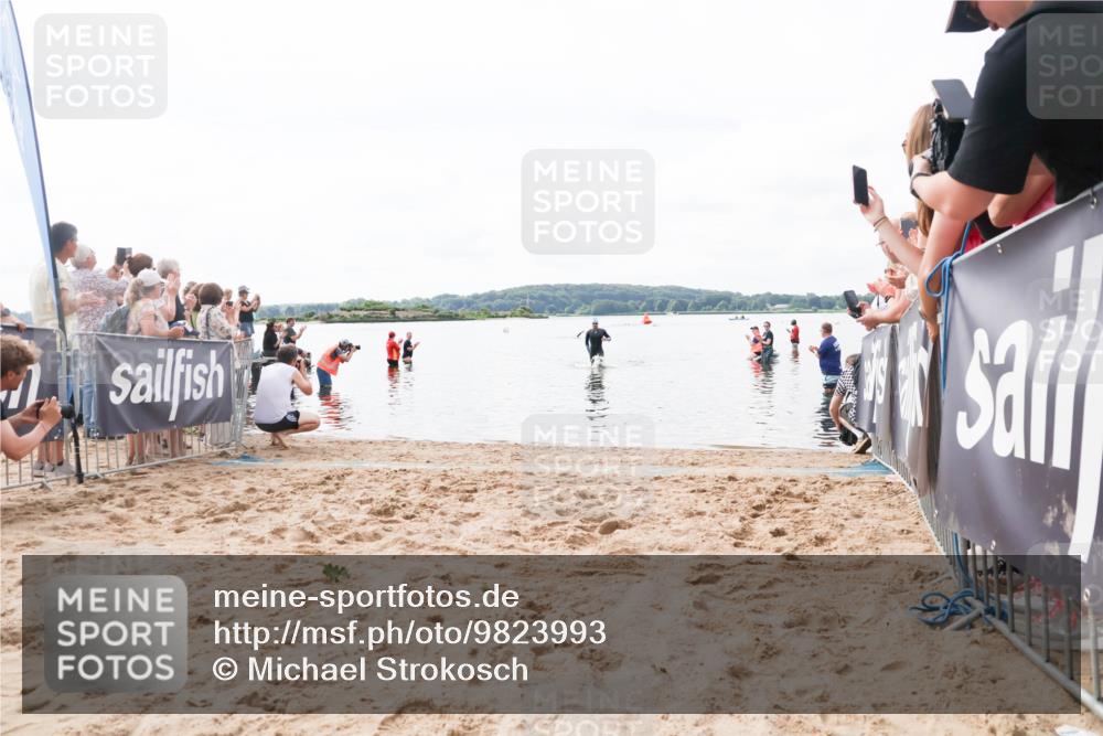 21.06.2026 - Viking Triathlon Michael Strokosch http://msf.ph/oto/9823993 21.06.2026 10:24:25 Schwimmen  meine-sportfotos.de