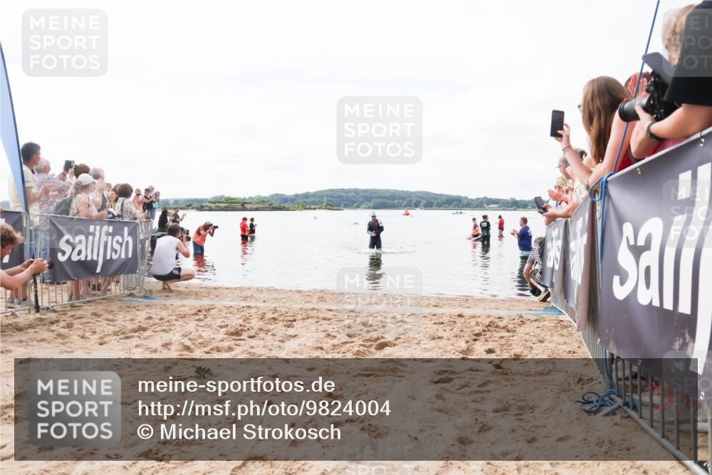 21.06.2026 - Viking Triathlon Michael Strokosch http://msf.ph/oto/9824004 21.06.2026 10:24:29 Schwimmen 517 meine-sportfotos.de