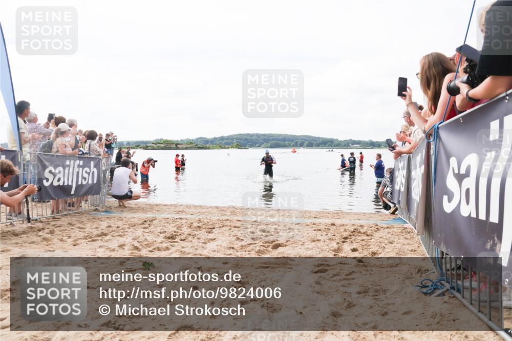 21.06.2026 - Viking Triathlon Michael Strokosch http://msf.ph/oto/9824006 21.06.2026 10:24:29 Schwimmen 517 meine-sportfotos.de