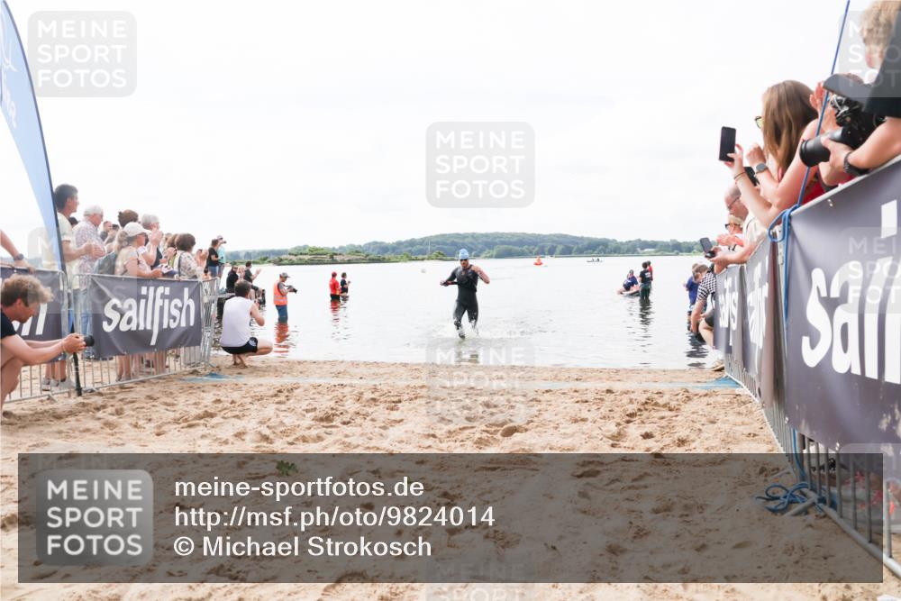 21.06.2026 - Viking Triathlon Michael Strokosch http://msf.ph/oto/9824014 21.06.2026 10:24:32 Schwimmen 517 meine-sportfotos.de