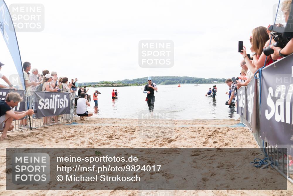 21.06.2026 - Viking Triathlon Michael Strokosch http://msf.ph/oto/9824017 21.06.2026 10:24:33 Schwimmen 517 meine-sportfotos.de