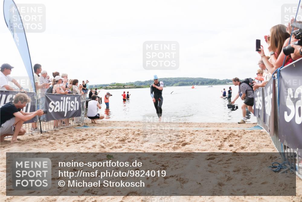 21.06.2026 - Viking Triathlon Michael Strokosch http://msf.ph/oto/9824019 21.06.2026 10:24:34 Schwimmen 517 meine-sportfotos.de
