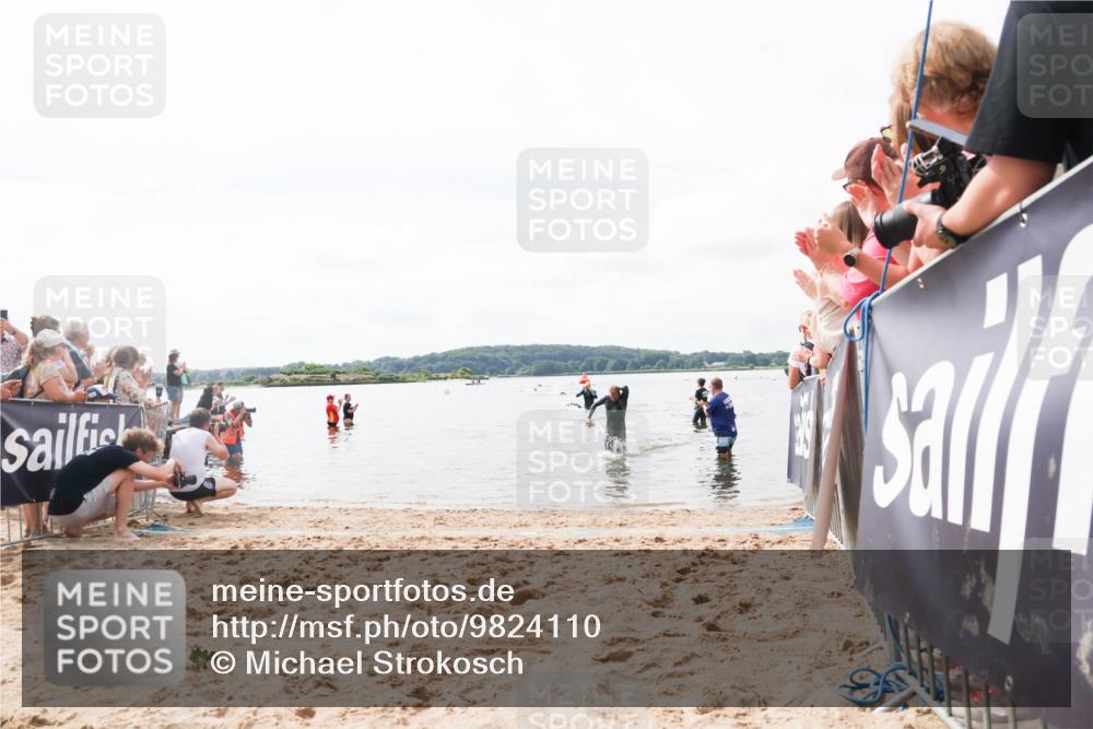 21.06.2026 - Viking Triathlon Michael Strokosch http://msf.ph/oto/9824110 21.06.2026 10:25:41 Schwimmen 1, 4, 10, 189 meine-sportfotos.de