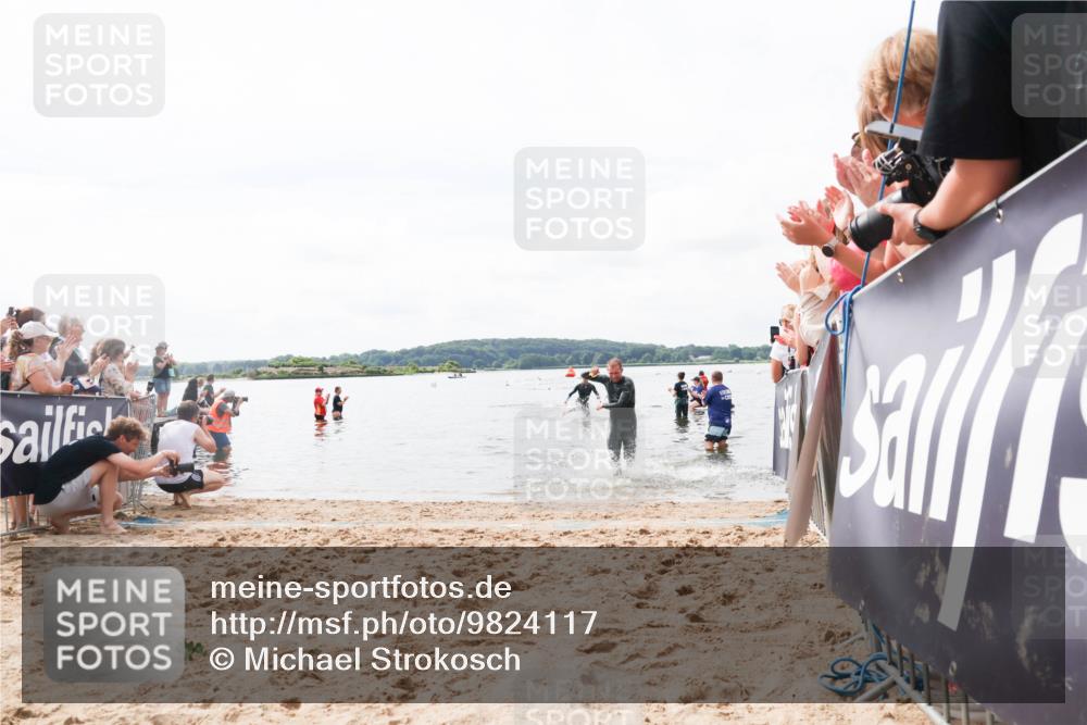 21.06.2026 - Viking Triathlon Michael Strokosch http://msf.ph/oto/9824117 21.06.2026 10:25:43 Schwimmen 4, 10 meine-sportfotos.de