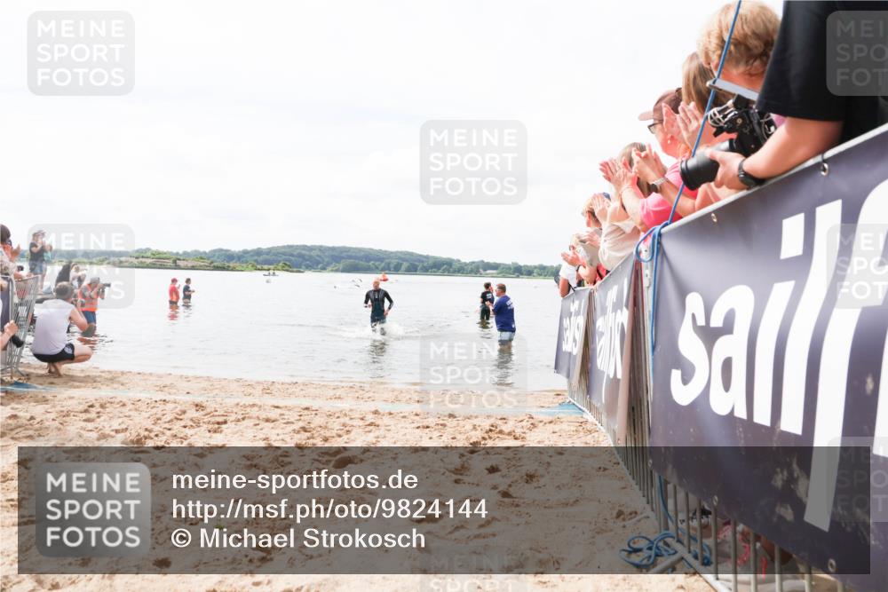 21.06.2026 - Viking Triathlon Michael Strokosch http://msf.ph/oto/9824144 21.06.2026 10:25:53 Schwimmen 8, 10 meine-sportfotos.de