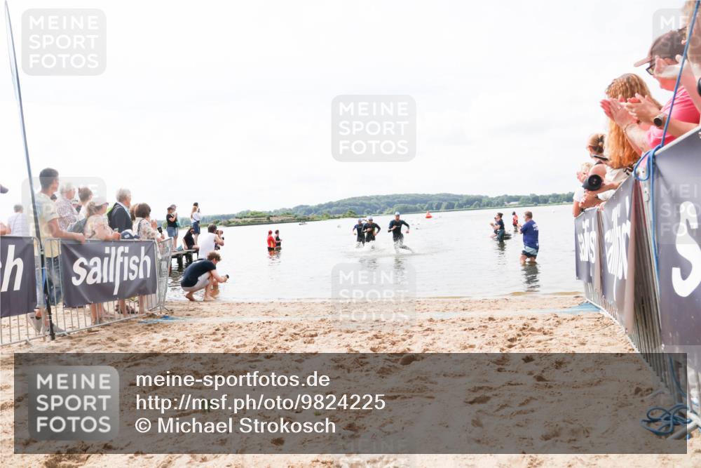 21.06.2026 - Viking Triathlon Michael Strokosch http://msf.ph/oto/9824225 21.06.2026 10:26:26 Schwimmen 21, 474, 548 meine-sportfotos.de