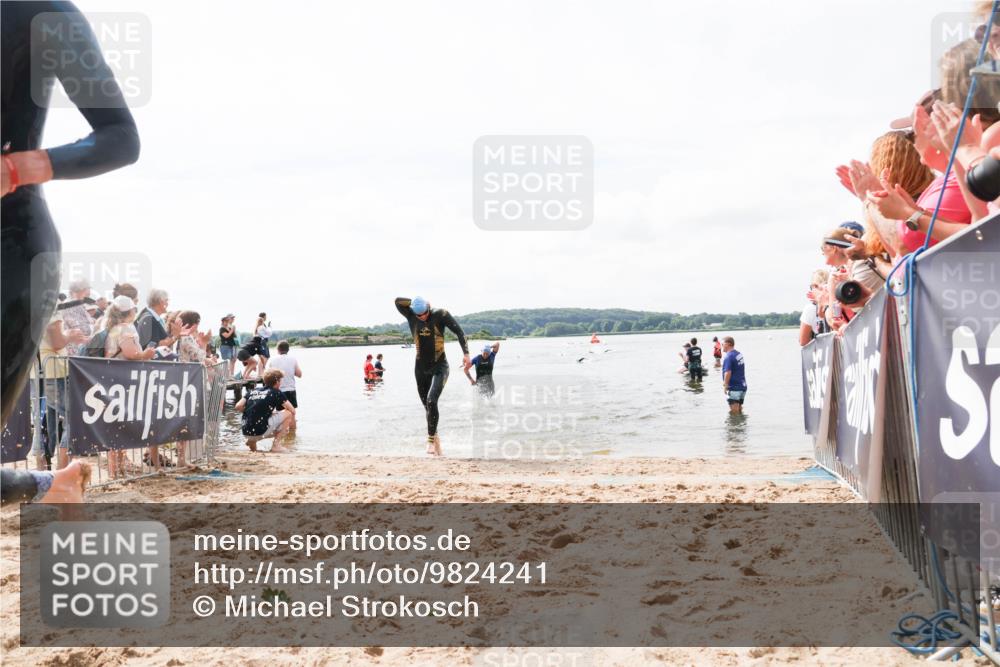 21.06.2026 - Viking Triathlon Michael Strokosch http://msf.ph/oto/9824241 21.06.2026 10:26:31 Schwimmen 21, 474, 548 meine-sportfotos.de