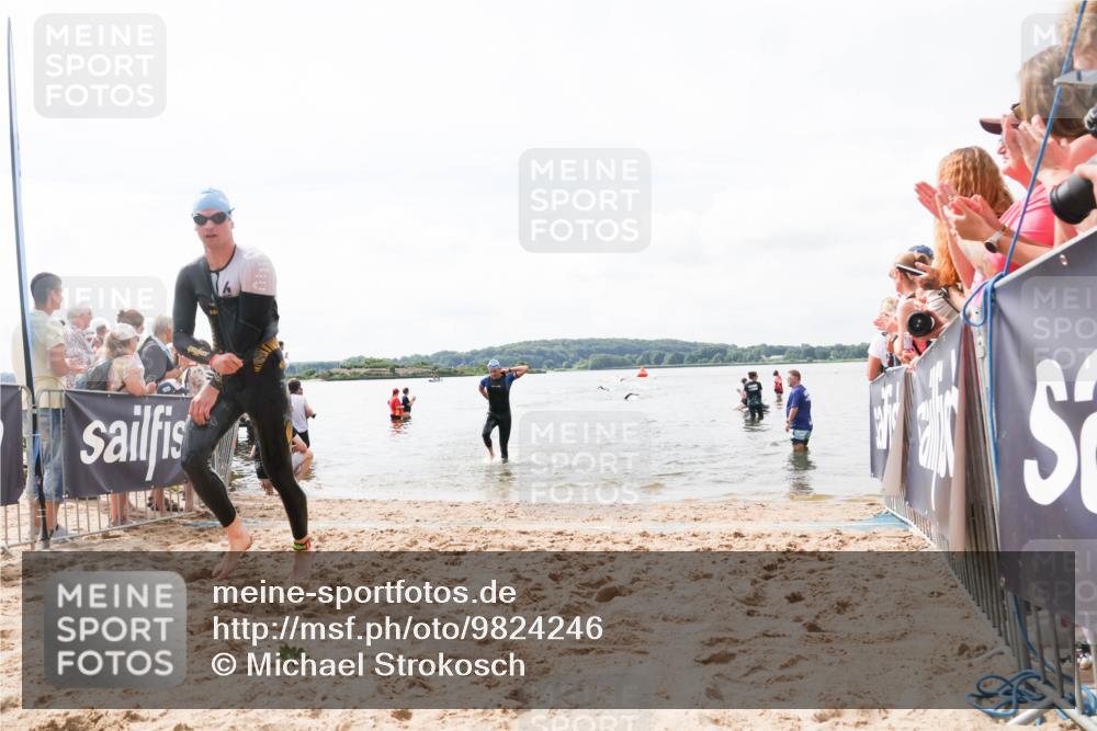 21.06.2026 - Viking Triathlon Michael Strokosch http://msf.ph/oto/9824246 21.06.2026 10:26:33 Schwimmen 21, 474, 548 meine-sportfotos.de