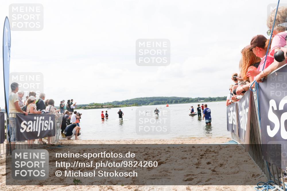 21.06.2026 - Viking Triathlon Michael Strokosch http://msf.ph/oto/9824260 21.06.2026 10:26:44 Schwimmen 334 meine-sportfotos.de