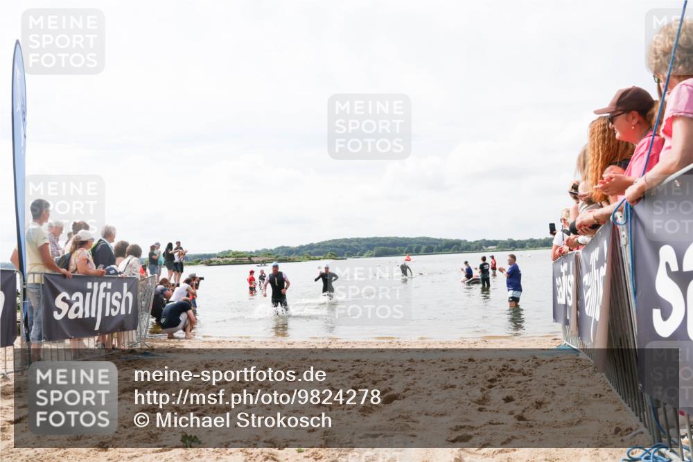 21.06.2026 - Viking Triathlon Michael Strokosch http://msf.ph/oto/9824278 21.06.2026 10:26:50 Schwimmen 334, 453 meine-sportfotos.de