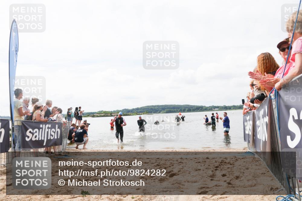 21.06.2026 - Viking Triathlon Michael Strokosch http://msf.ph/oto/9824282 21.06.2026 10:26:51 Schwimmen 334, 453 meine-sportfotos.de