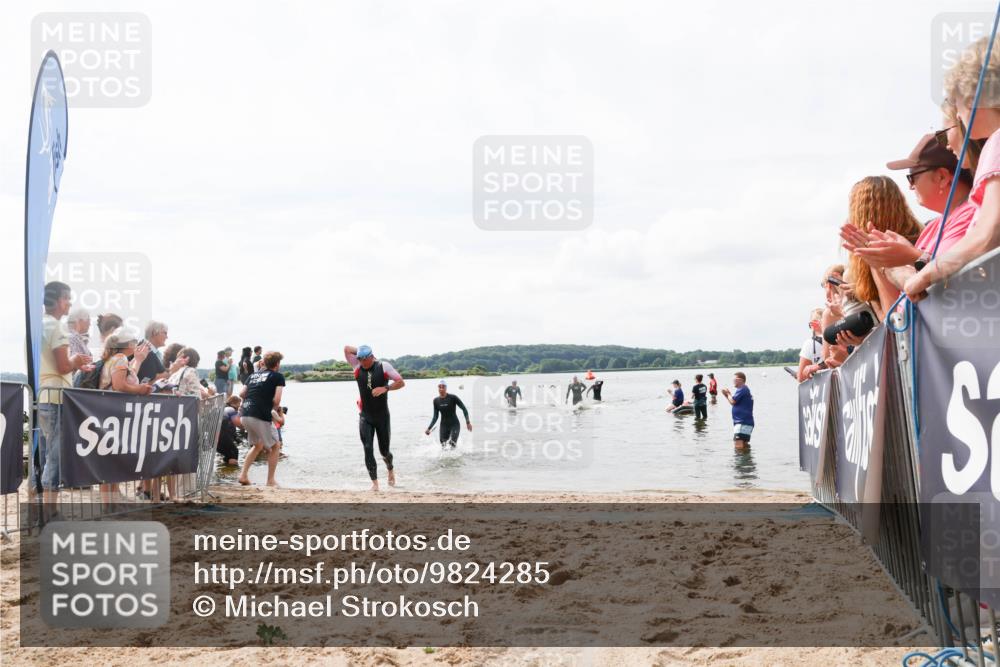 21.06.2026 - Viking Triathlon Michael Strokosch http://msf.ph/oto/9824285 21.06.2026 10:26:52 Schwimmen 334, 453 meine-sportfotos.de