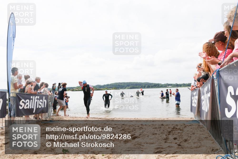 21.06.2026 - Viking Triathlon Michael Strokosch http://msf.ph/oto/9824286 21.06.2026 10:26:52 Schwimmen 334, 453 meine-sportfotos.de