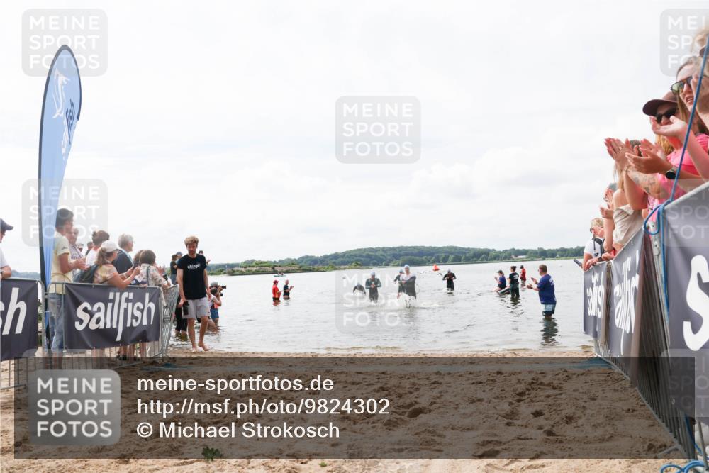 21.06.2026 - Viking Triathlon Michael Strokosch http://msf.ph/oto/9824302 21.06.2026 10:26:58 Schwimmen 176, 334, 426, 453 meine-sportfotos.de