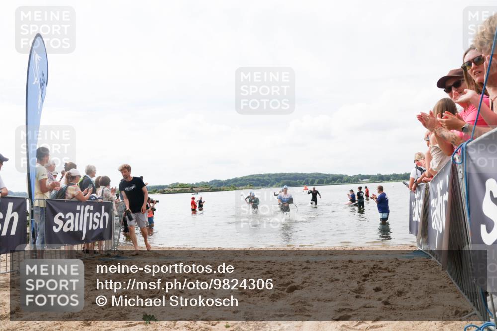 21.06.2026 - Viking Triathlon Michael Strokosch http://msf.ph/oto/9824306 21.06.2026 10:26:59 Schwimmen 176, 334, 426, 453, 547 meine-sportfotos.de