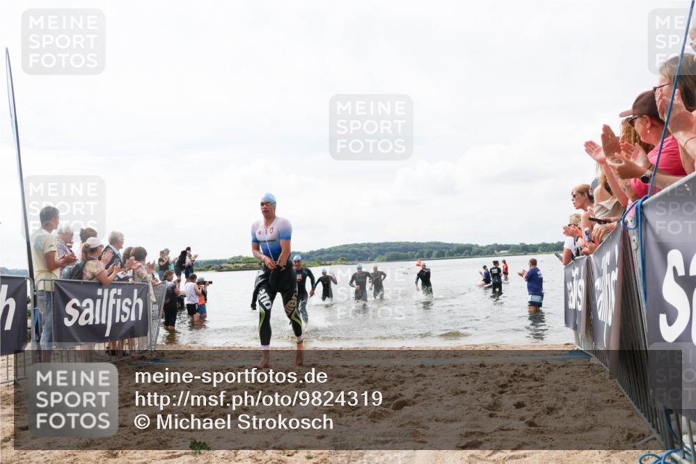 21.06.2026 - Viking Triathlon Michael Strokosch http://msf.ph/oto/9824319 21.06.2026 10:27:03 Schwimmen 7, 25, 176, 426, 547, 575 meine-sportfotos.de