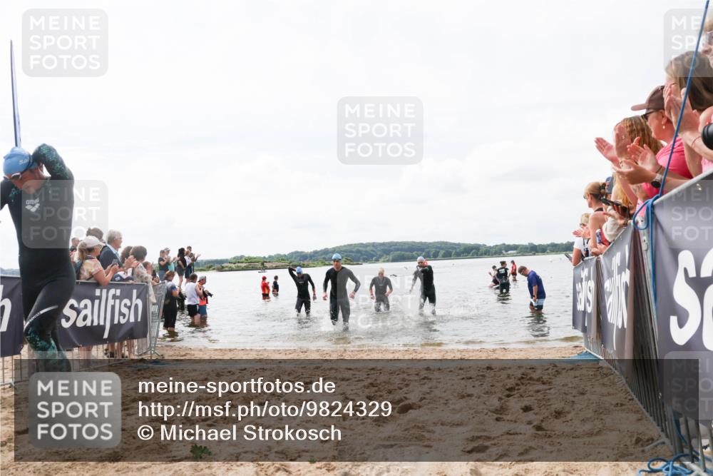 21.06.2026 - Viking Triathlon Michael Strokosch http://msf.ph/oto/9824329 21.06.2026 10:27:07 Schwimmen 7, 25, 176, 426, 547, 575 meine-sportfotos.de