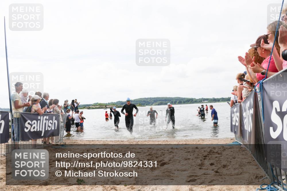 21.06.2026 - Viking Triathlon Michael Strokosch http://msf.ph/oto/9824331 21.06.2026 10:27:07 Schwimmen 7, 25, 176, 426, 547, 575 meine-sportfotos.de